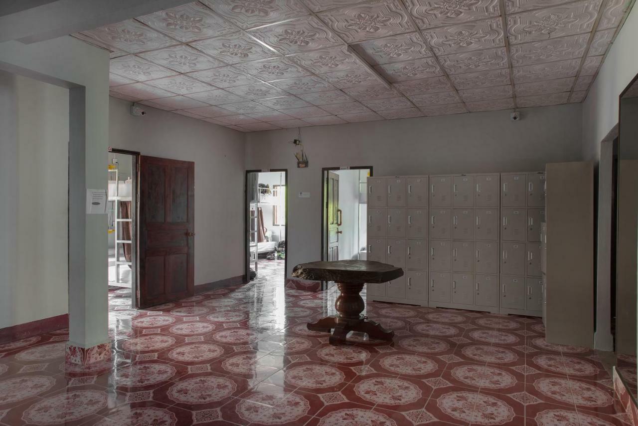 Aham Hostel (Adults Only) Luang Prabang Esterno foto